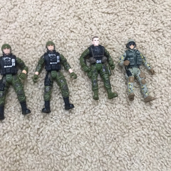 army men and army trucks - Picture 9 of 9